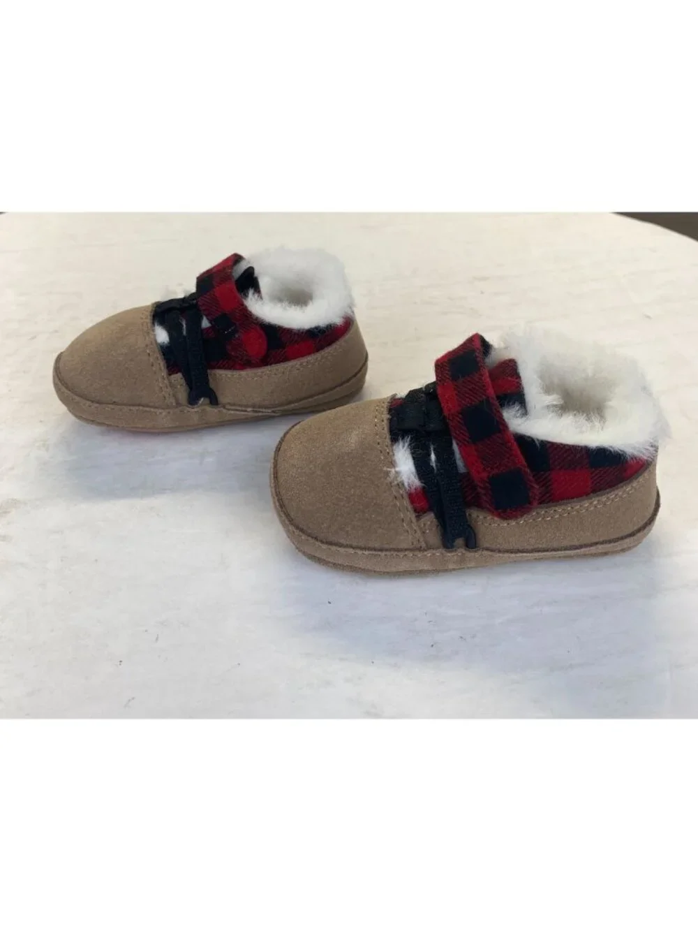 Robeez First Kicks Blake Buffalo Plaid Red Faux Fur Baby Boys Shoes 6-9‎ M,NEW